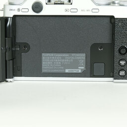 FUJIFILM X-M5