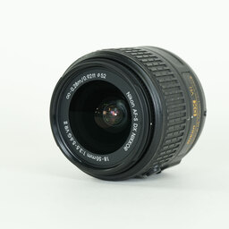 Nikon AF-S DX NIKKOR 18-55mm f3.5-5.6G VR II Nikon AF-S DX NIKKOR 18-55mm f3.5-5.6G VR II