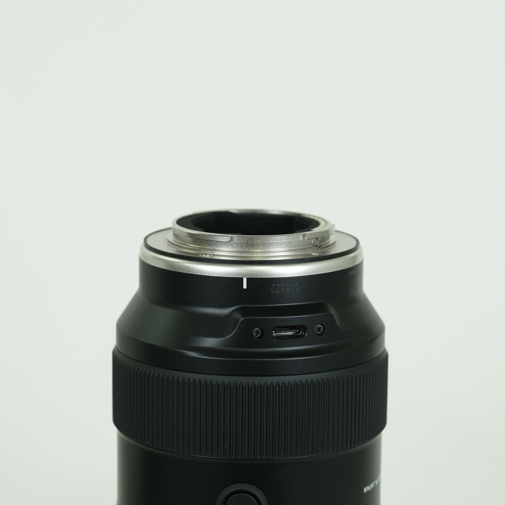 TAMRON 50-300mm F/4.5-6.3 Di III VC VXD (Model A069) [ソニーE用]