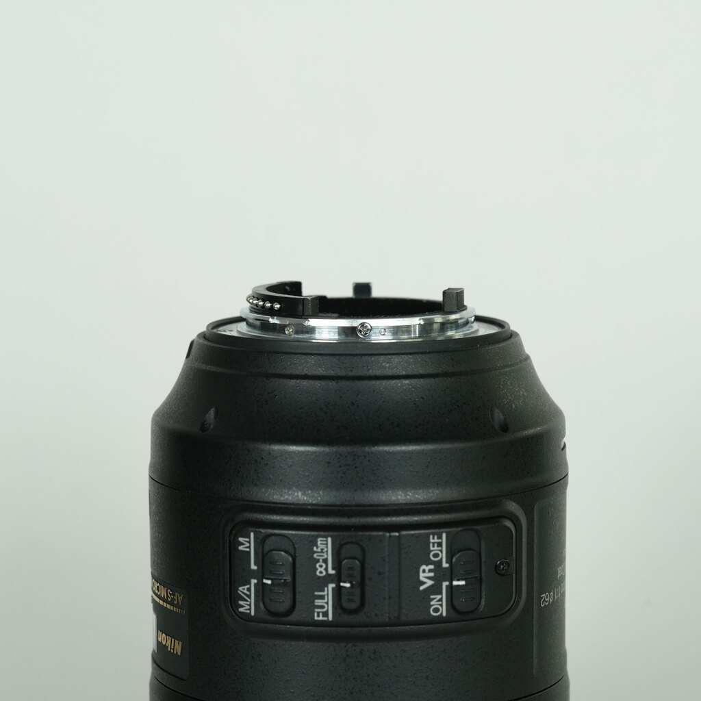 Nikon AF-S VR Micro-Nikkor 105mm f/2.8G IF-ED