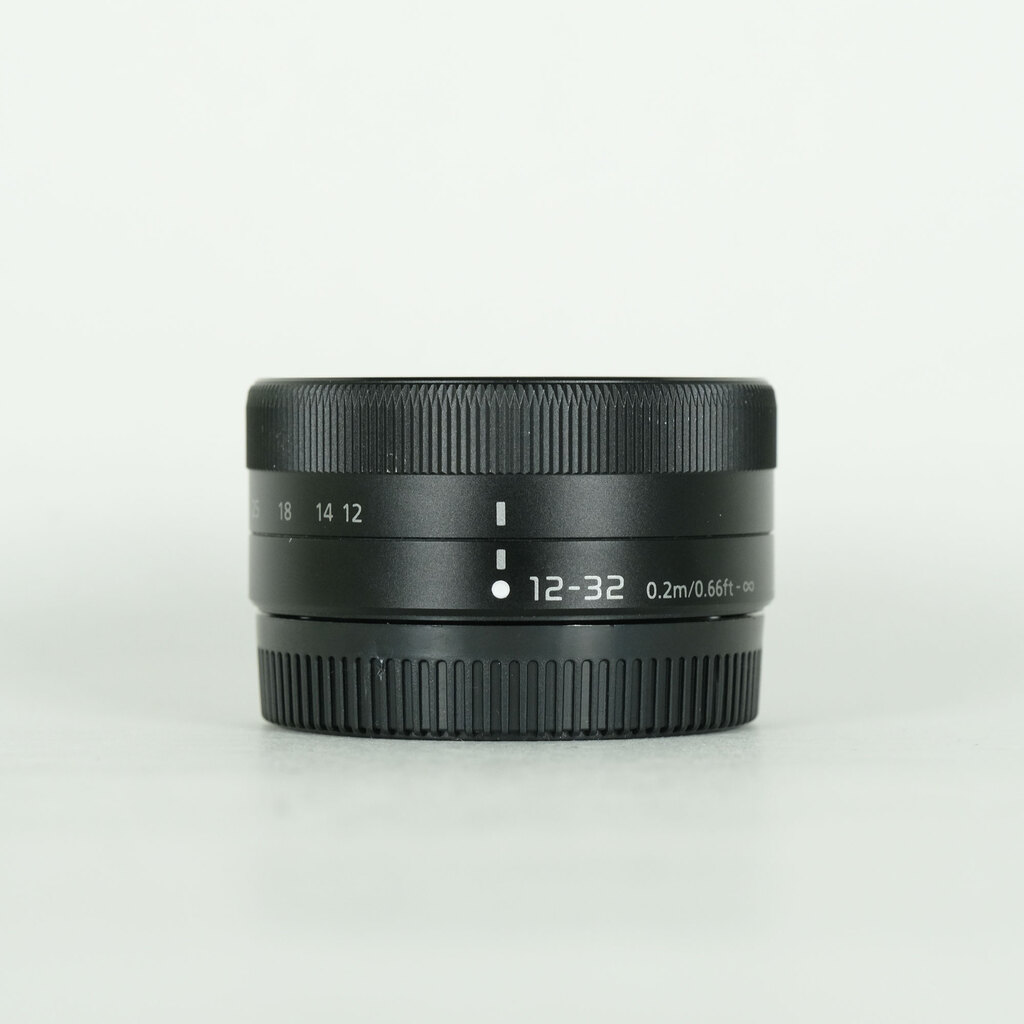 Panasonic LUMIX G VARIO 12-32mm / F3.5-5.6 ASPH. / MEGA O.I.S.の