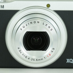 FUJIFILM XQ2 シルバー