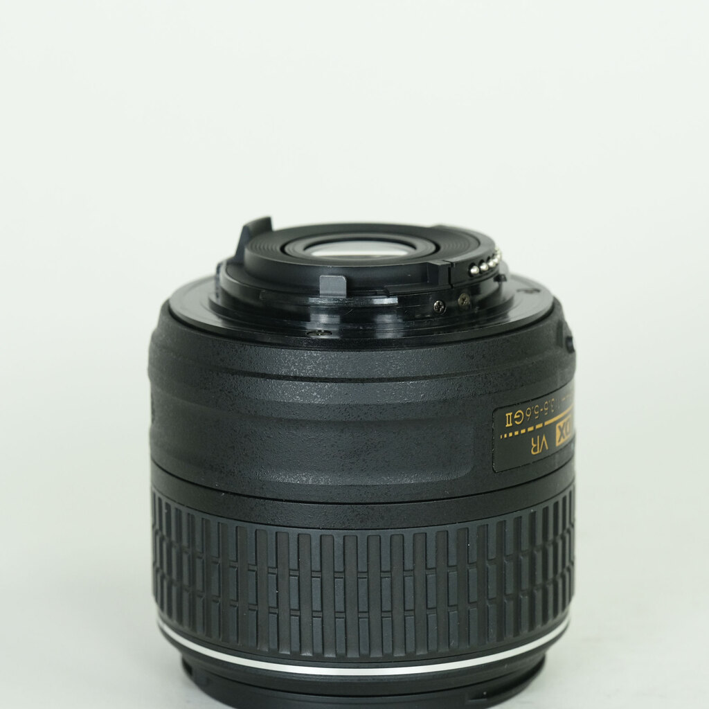 Nikon AF-S DX NIKKOR 18-55mm f3.5-5.6G VR II