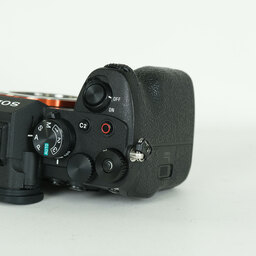 SONY α7 IV(ILCE-7M4) SONY α7 IV(ILCE-7M4)