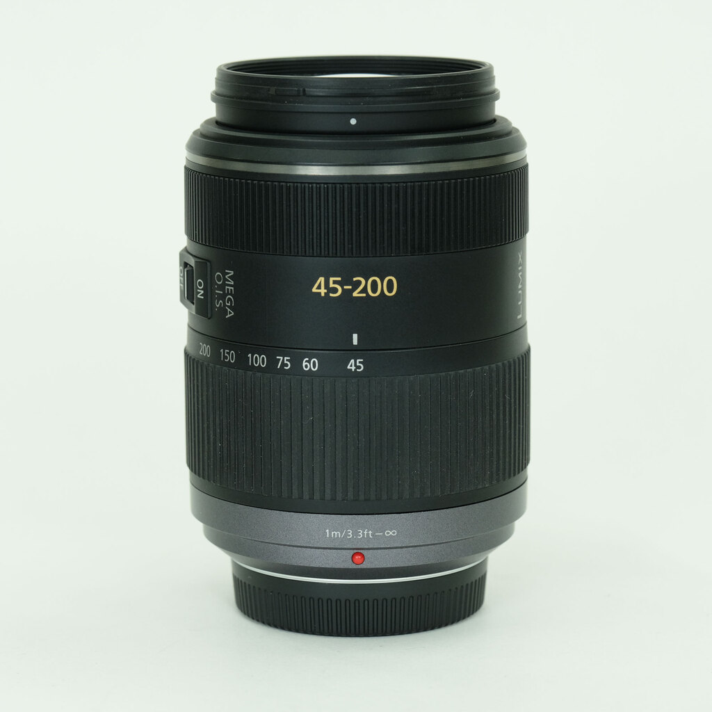 Panasonic LUMIX G VARIO 45-200mm F4.0-F5.6 MEGA O.I.S. H-FS045200 Panasonic LUMIX G VARIO 45-200mm F4.0-F5.6 MEGA O.I.S. H-FS045200