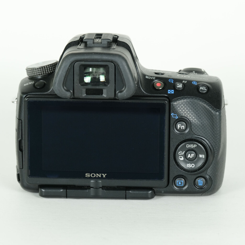 SONY α55（SLT-A55V）の出品 | ONE SCENE（ワンシーン）
