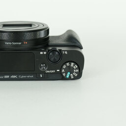 SONY Cyber-shot DSC-RX100M7 SONY Cyber-shot DSC-RX100M7