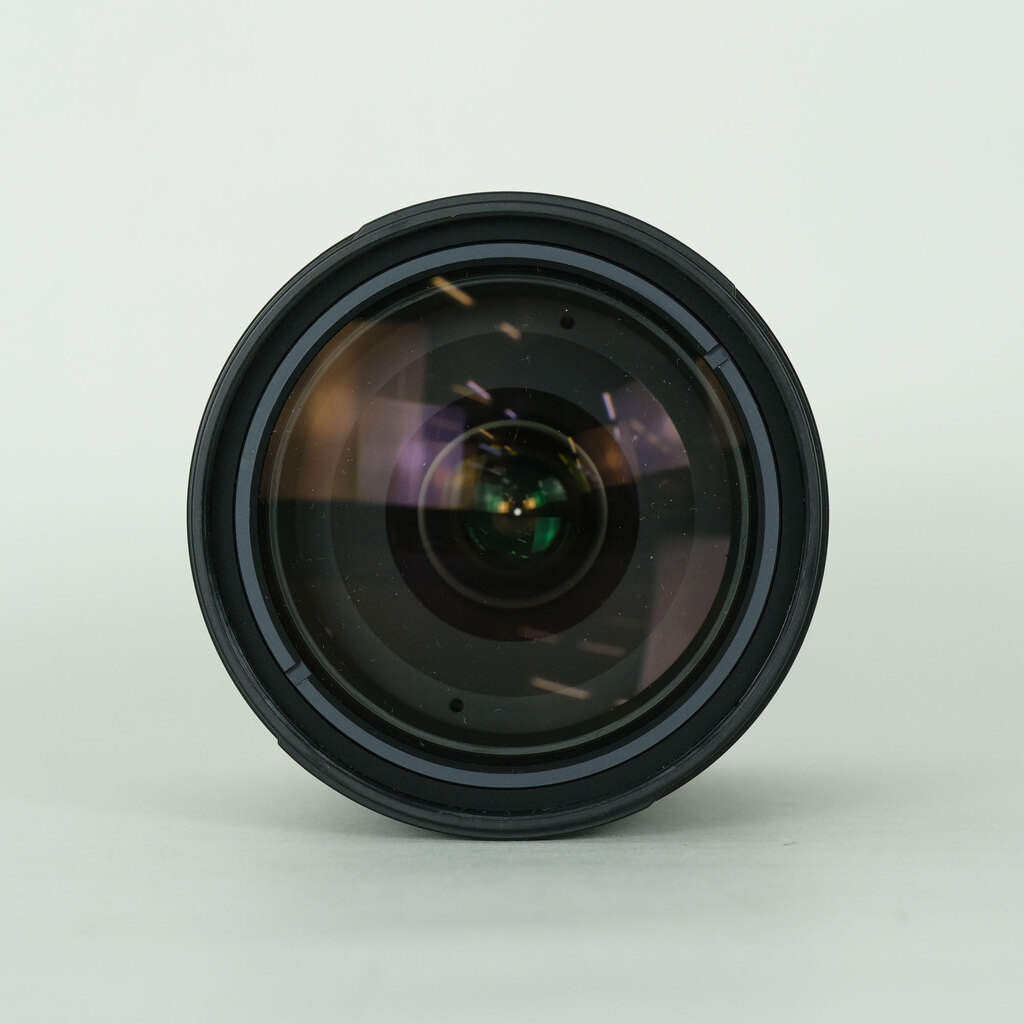 Nikon AF-S DX VR Zoom-Nikkor 18-200mm F3.5-5.6G IF-ED