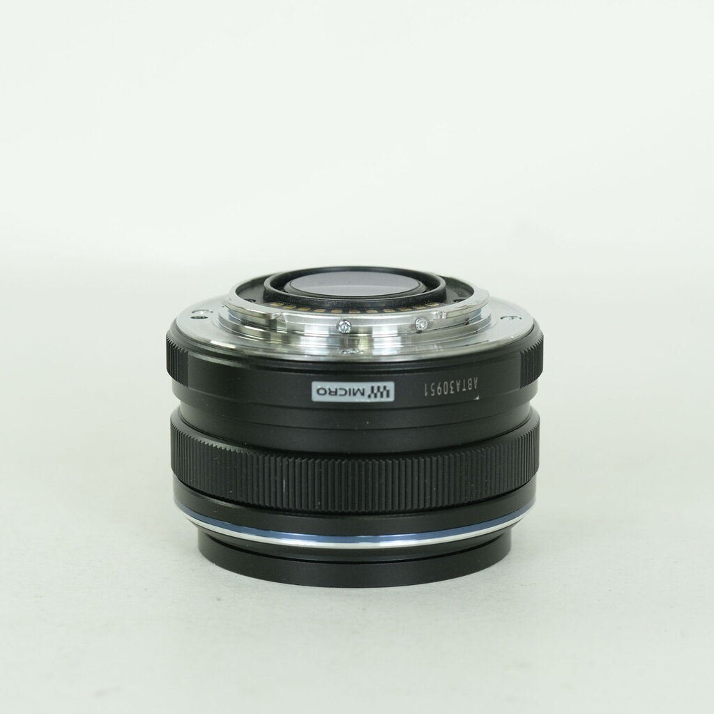 OLYMPUS M.ZUIKO DIGITAL 17mm F1.8