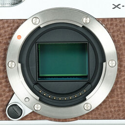 FUJIFILM X-A1 ボディ ブラウン