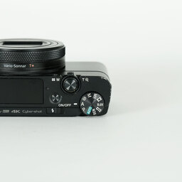 SONY Cyber-shot DSC-RX100M6