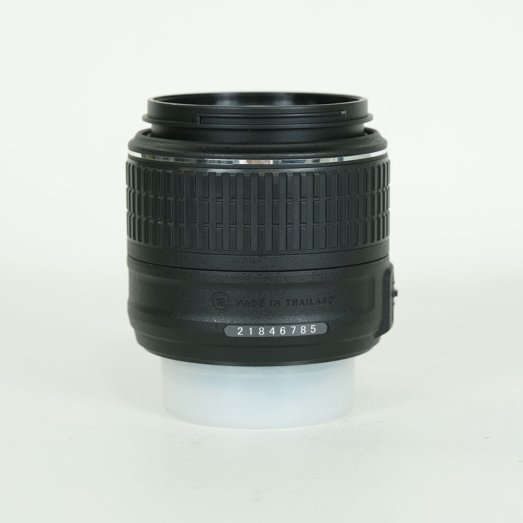 Nikon AF-S DX NIKKOR 18-55mm f3.5-5.6G VR II