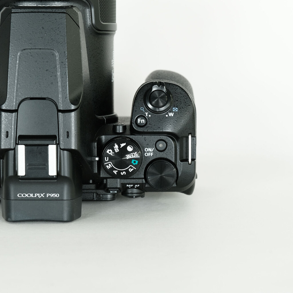 Nikon COOLPIX P950