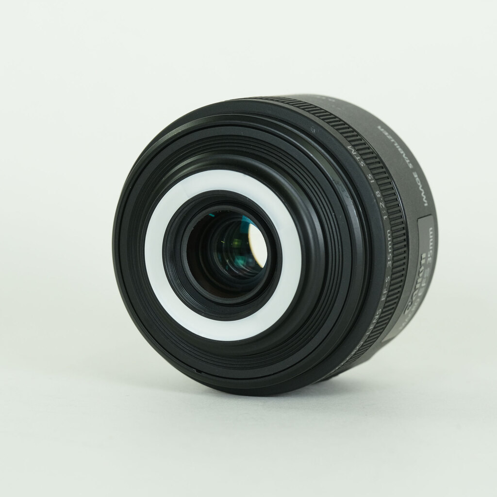 Canon EF-S35mm F2.8 マクロ IS STM