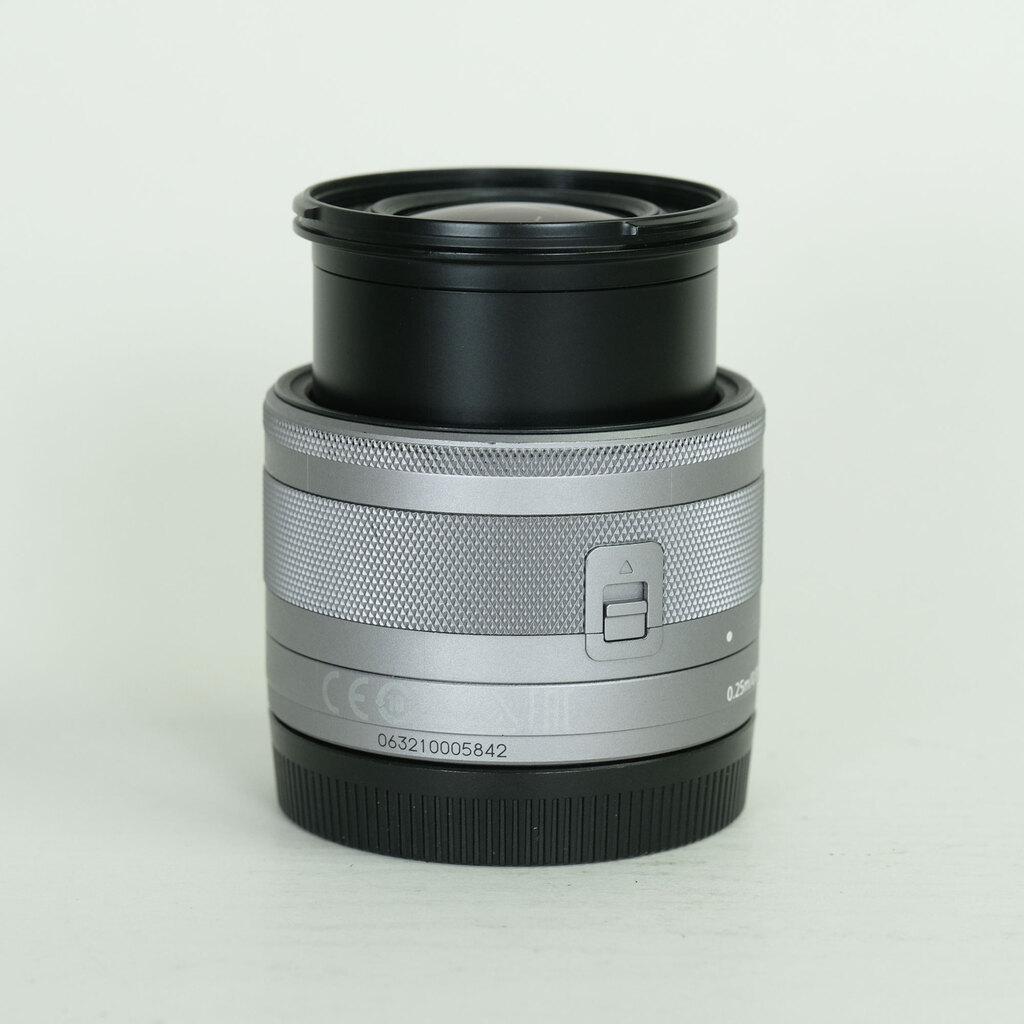Canon EF-M15-45mm F3.5-6.3 IS STM