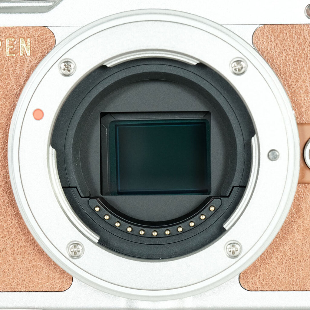 OLYMPUS PEN E-PL8 ボディ ブラウン