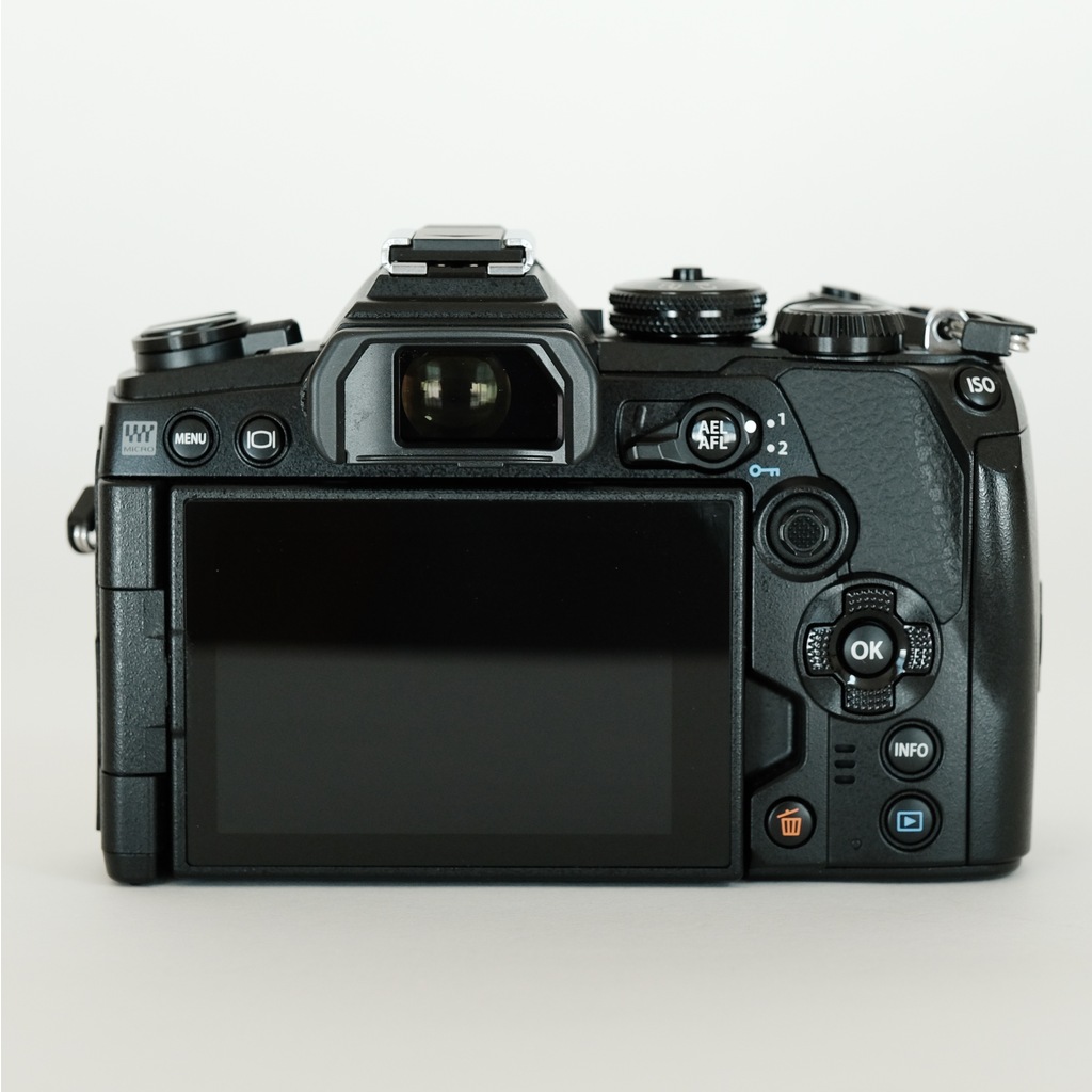 OLYMPUS OM-D E-M1 Mark III