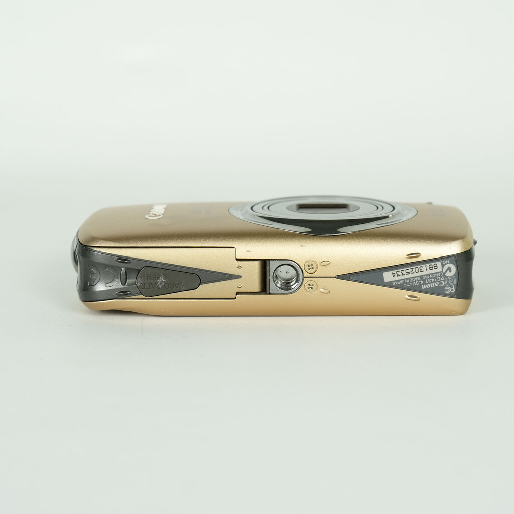 Canon IXY DIGITAL 930IS ブラウンの出品 | ONE SCENE（ワンシーン）