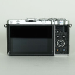 OLYMPUS PEN E-P7