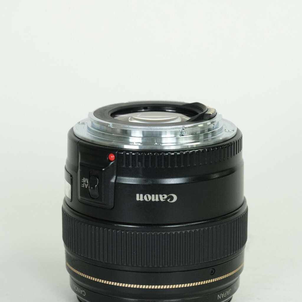 Canon EF85mm F1.8 USM Canon EF85mm F1.8 USM