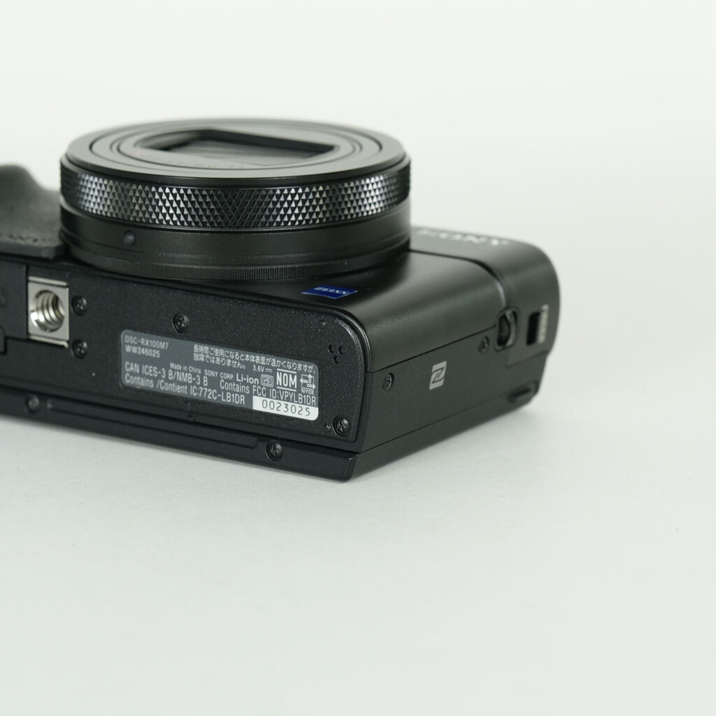 SONY Cyber-shot DSC-RX100M7 SONY Cyber-shot DSC-RX100M7