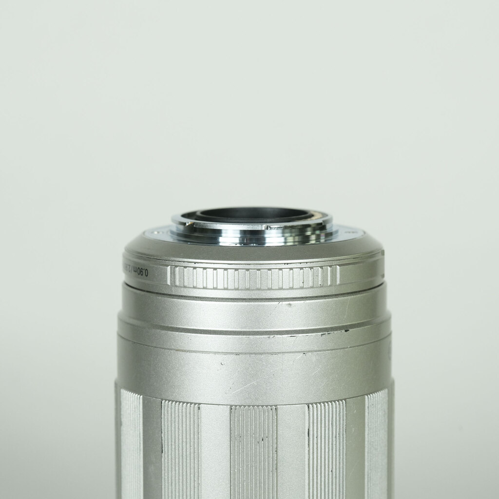 OLYMPUS M.ZUIKO ED75-300mm F4.8-6.7 シルバー