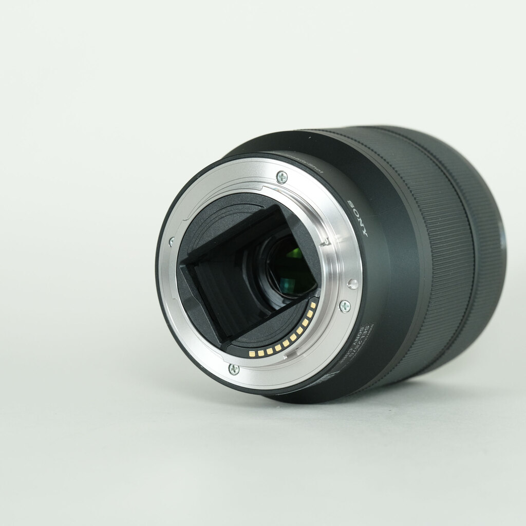 SONY FE 28-70mm F3.5-5.6 OSS SEL2870 SONY FE 28-70mm F3.5-5.6 OSS SEL2870