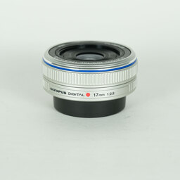 OLYMPUS M.ZUIKO DIGITAL 17mm F2.8 シルバーの出品 | ONE SCENE（ワン