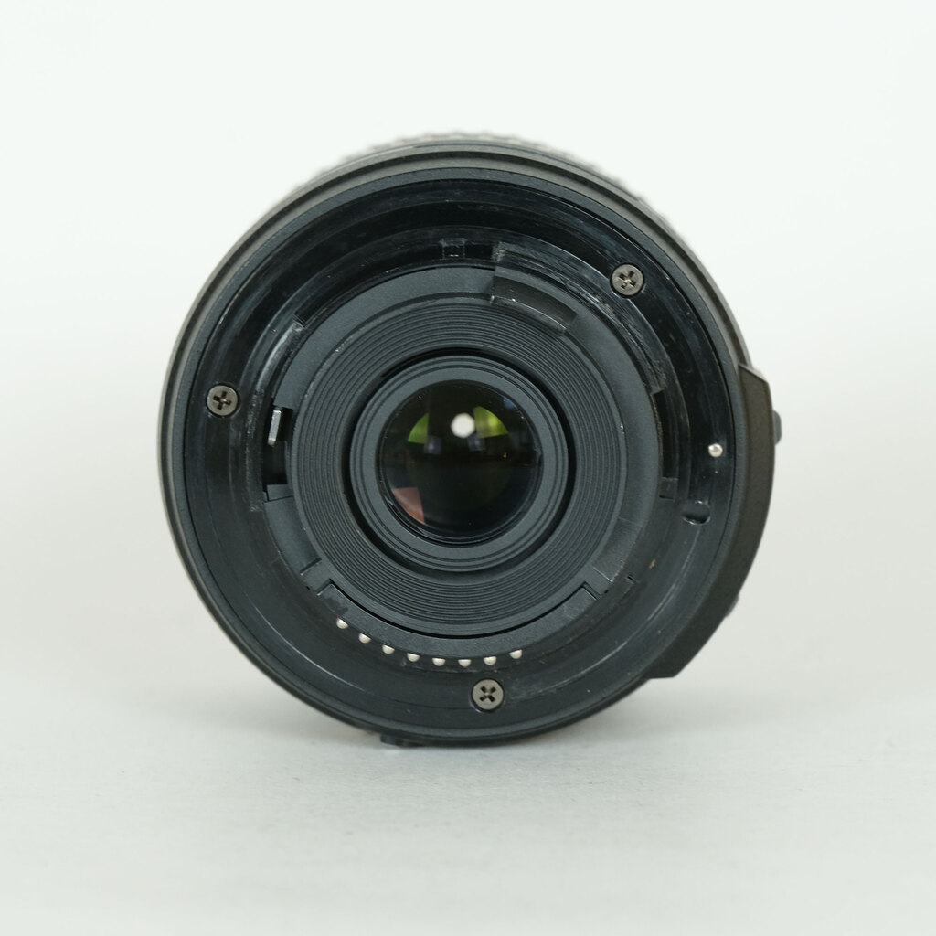 Nikon AF-S DX NIKKOR 18-55mm f3.5-5.6G VR II