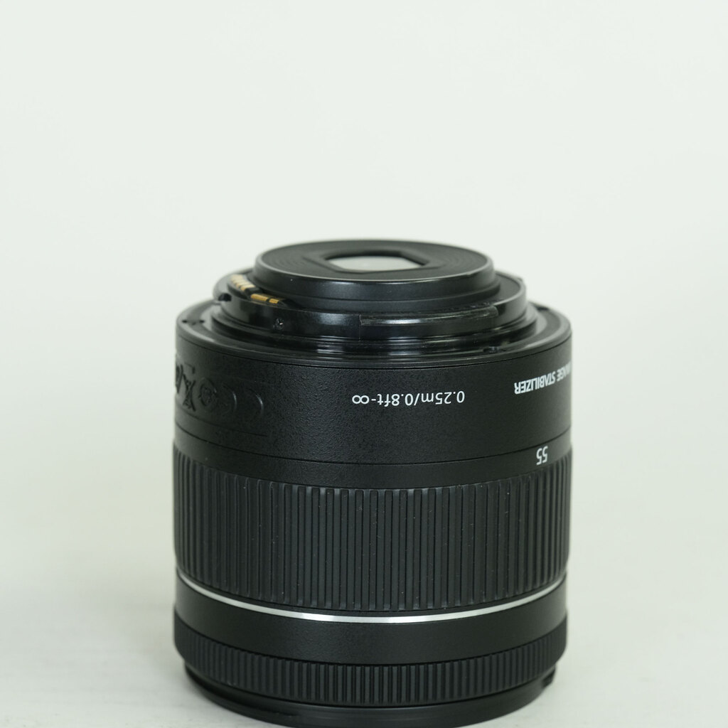 Canon EF-S18-55mm F4-5.6 IS STM