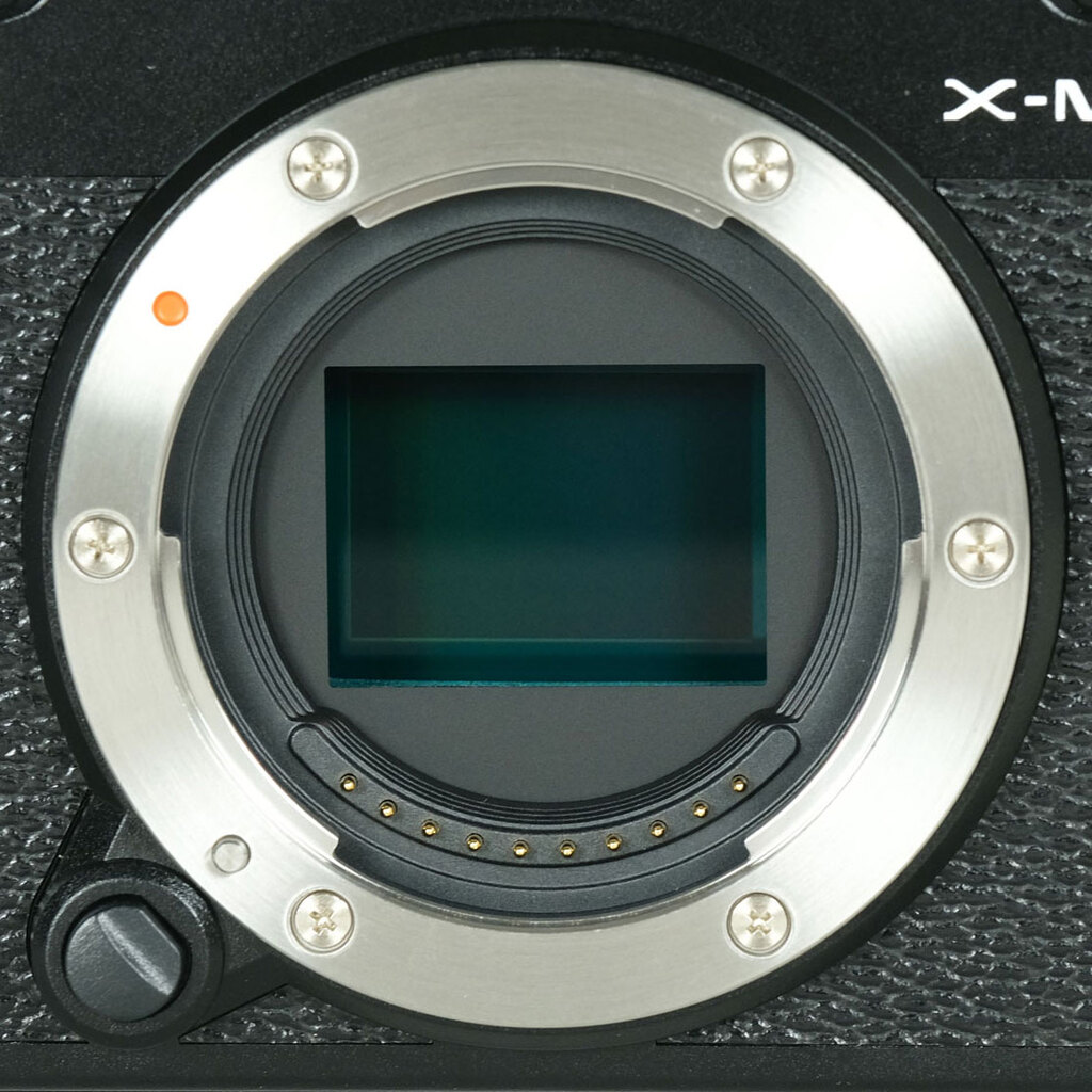 FUJIFILM X-M5