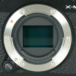 FUJIFILM X-M5