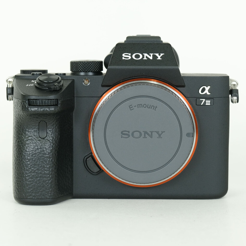 SONY α7 III(ILCE-7M3) SONY α7 III(ILCE-7M3)