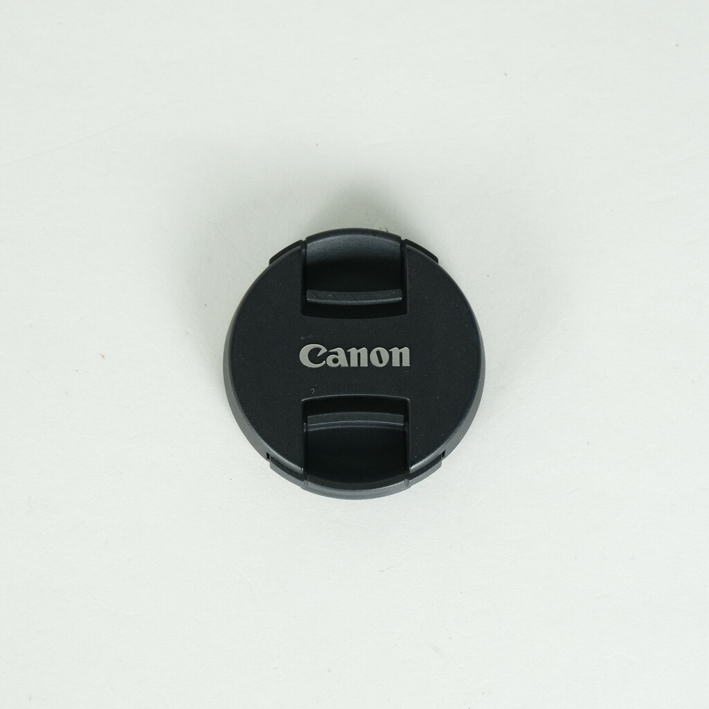 Canon RF50mm F1.8 STM Canon RF50mm F1.8 STM