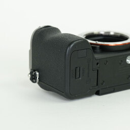 SONY α7C II（ILCE-7CM2）