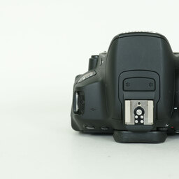 Canon EOS Kiss X6i　ボディ