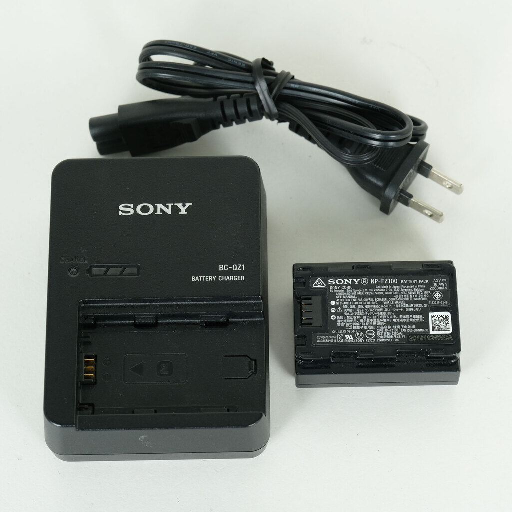 SONY α7R III(ILCE-7RM3) SONY α7R III(ILCE-7RM3)