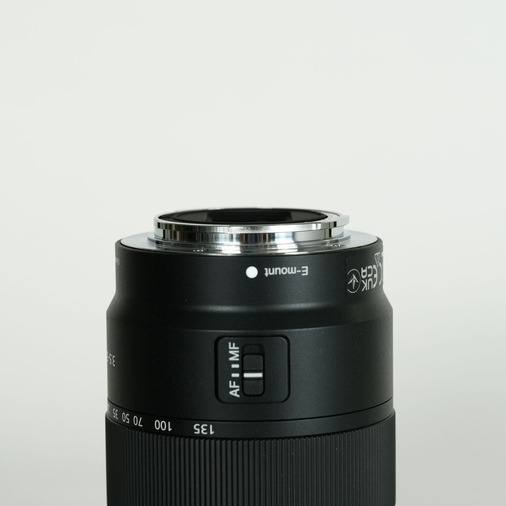 SONY E 18-135mm F3.5-5.6 OSS SEL18135