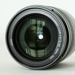 Panasonic LEICA DG VARIO-ELMARIT 12-60mm / F2.8-4.0 ASPH. / POWER O.I.S.