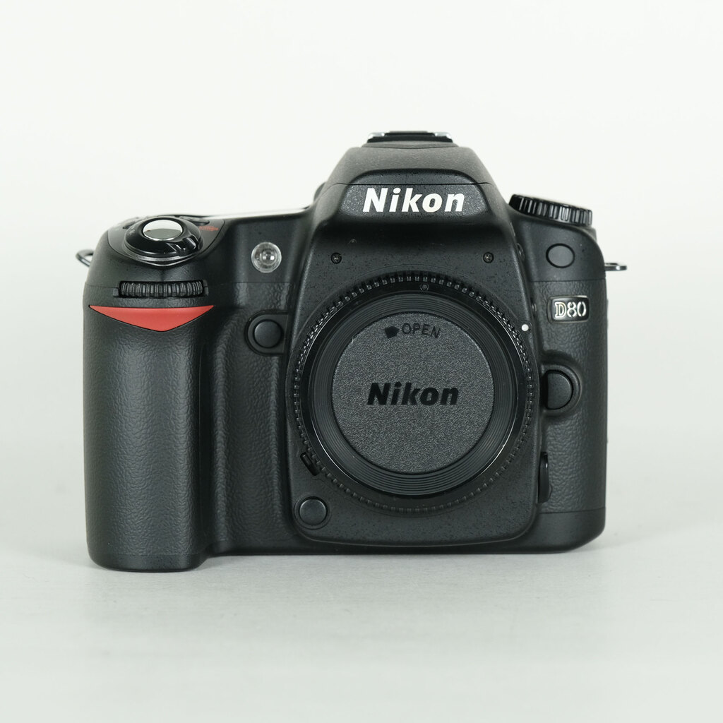 Nikon D80 ボディの出品 | ONE SCENE（ワンシーン）