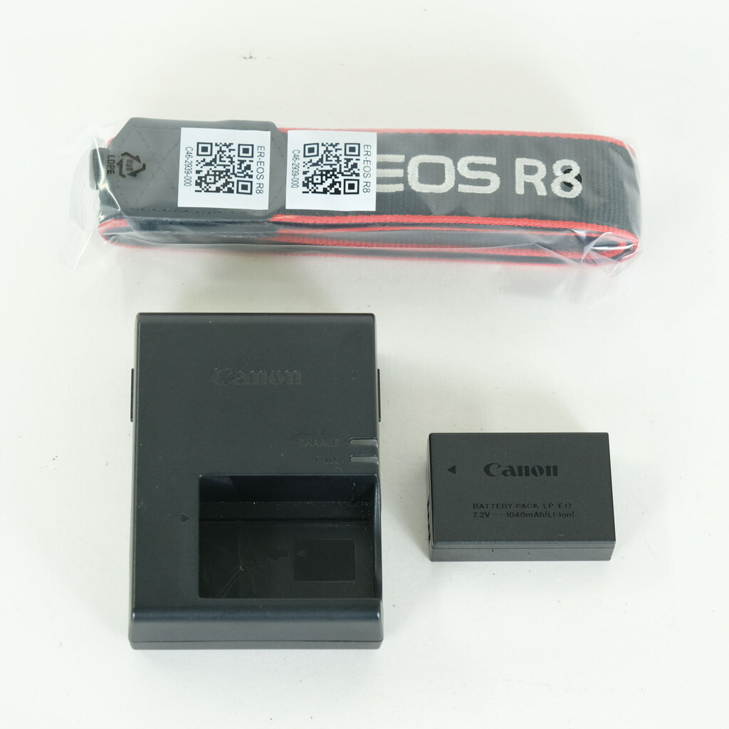 Canon EOS R8