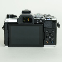 OM SYSTEM OM-5