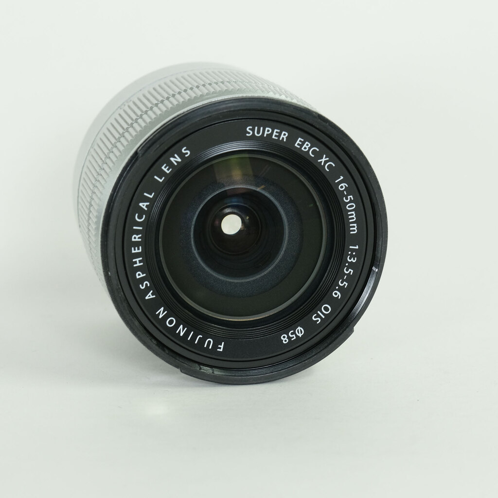 FUJIFILM フジノン XC16-50mm F3.5-5.6 OIS シルバー