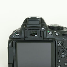 Nikon D5100 ボディ