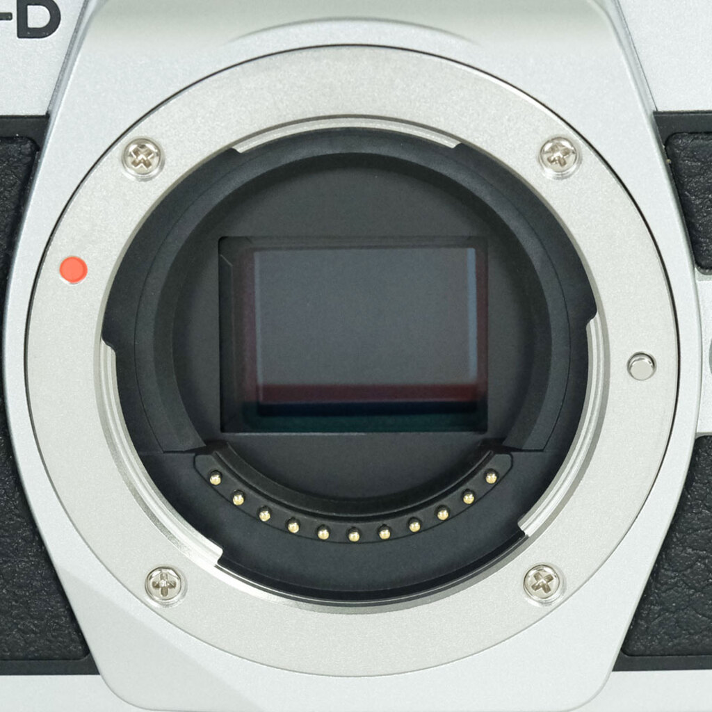 OLYMPUS OM-D E-M10 Mark III