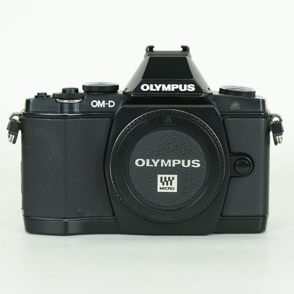 OLYMPUS OM-D E-M5 ボディ ブラック