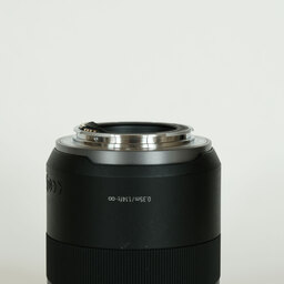 Canon RF85mm F2 MACRO IS STM