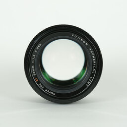 FUJIFILM XF56mmF1.2 R