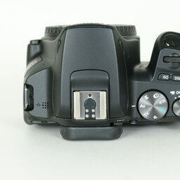 Canon EOS Kiss X10 Canon EOS Kiss X10