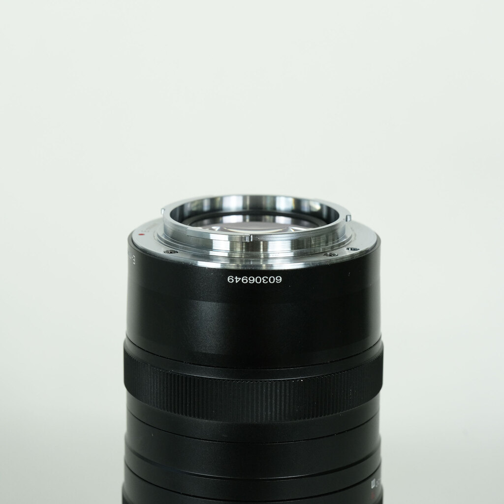 SIRUI 24mm F2.8 Anamorphic [ソニーE用]の出品 | ONE SCENE（ワンシーン）